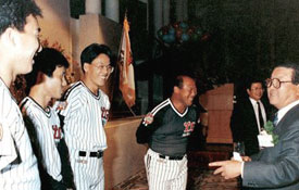 The LG Twins win the 1990 Korean Series championship